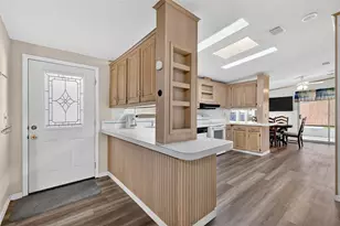 3224 Manatee Rd, Tavares, FL 32778 - Photo 9