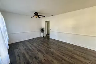 708 Mission Dr, Wildwood, FL 34785 - Photo 11