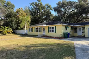 708 Mission Dr, Wildwood, FL 34785 - Photo 3