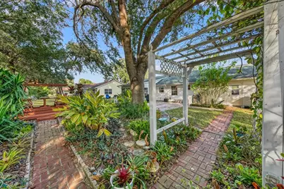 2215 Orkney Drive, Leesburg, FL 34788 - Photo 27