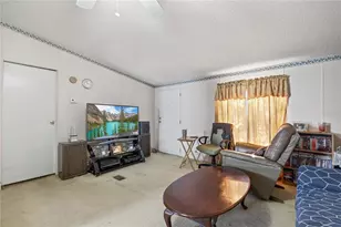 1015 NW 125th Ln, Citra, FL 32113 - Photo 3