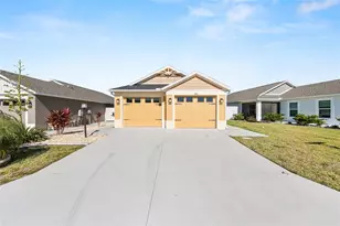 1661 Sara St, The Villages, FL 34762 - Photo 3