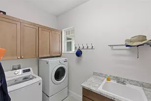 5090 Greens Dr, Lady Lake, FL 32159 - Photo 33