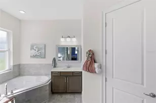 5090 Greens Dr, Lady Lake, FL 32159 - Photo 25