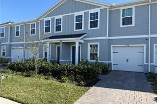 1204 Port Blue Wy, Lady Lake, FL 32159 - Photo 1