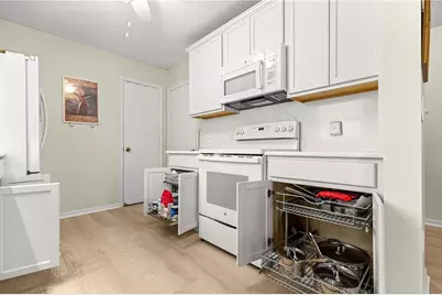 729 Hernandez Drive, The Villages, FL 32159 - Photo 31