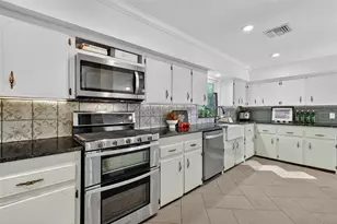 109 N Bloxam Ave, Minneola, FL 34715 - Photo 9