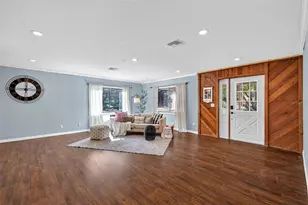 109 N Bloxam Ave, Minneola, FL 34715 - Photo 3