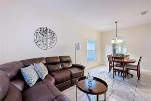 4645 Cumbrian Lakes Dr, Kissimmee, FL 34746 - Photo 9