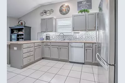 9238 SE 171st Cooper Loop, The Villages, FL 32162 - Photo 13