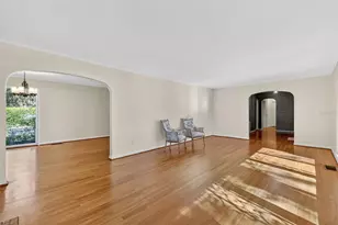 9345 Silver Lake Dr, Leesburg, FL 34788 - Photo 11