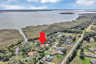 38922 Ella Dr, Lady Lake, FL 32159 - Photo 1