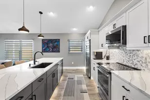 3481 Vinas Pl, The Villages, FL 32163 - Photo 9