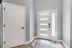 3481 Vinas Pl, The Villages, FL 32163 - Photo 5