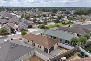 9179 SE 167th Ford St, The Villages, FL 32162 - Photo 41