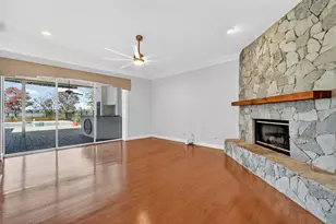 1741 Edgewater Dr, Mount Dora, FL 32757 - Photo 15