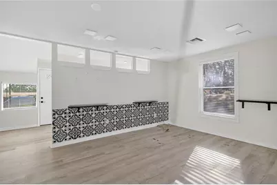 111 E Lady Lake Boulevard, Lady Lake, FL 32159 - Photo 9