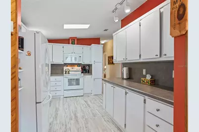 928 Oleander Street, The Villages, FL 32159 - Photo 13