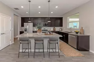 2160 Weaver Bird Ln, Venice, FL 34292 - Photo 11