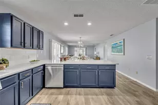 1428 Almanza Dr, The Villages, FL 32159 - Photo 9