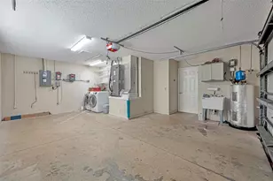 1428 Almanza Dr, The Villages, FL 32159 - Photo 31