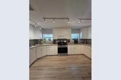 811 N Disston Avenue, Tavares, FL 32778 - Photo 13