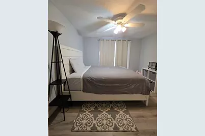 811 N Disston Avenue, Tavares, FL 32778 - Photo 15