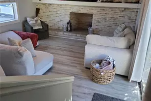 811 N Disston Ave, Tavares, FL 32778 - Photo 27