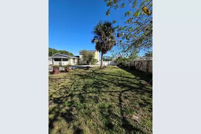 811 N Disston Avenue, Tavares, FL 32778 - Photo 33