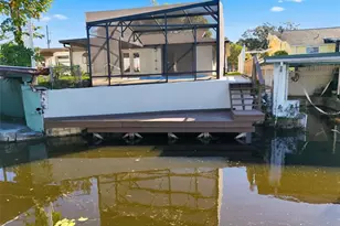 1611 Canal Ct, Tavares, FL 32778 - Photo 3