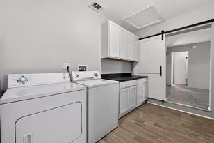 510 N Barrow Ave, Tavares, FL 32778 - Photo 21