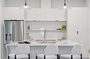 438 Skyfield Ct, Lady Lake, FL 32159 - Photo 5