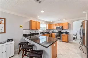 1426 La Hermosa Dr, The Villages, FL 32162 - Photo 15