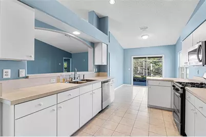 1009 Forest Breeze Path, Leesburg, FL 34748 - Photo 9