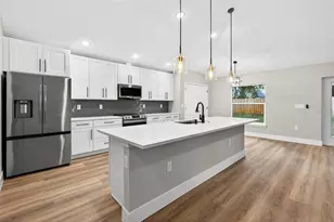 225 Hillside Ave, Umatilla, FL 32784 - Photo 23