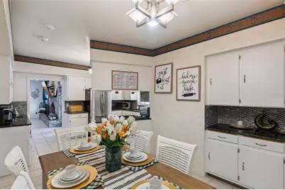 27 S Center Street, Eustis, FL 32726 - Photo 15