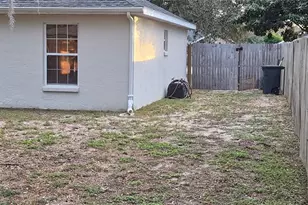 33809 Silver Pine Dr, Leesburg, FL 34788 - Photo 9