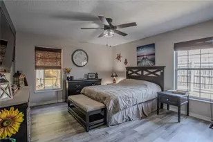 33809 Silver Pine Dr, Leesburg, FL 34788 - Photo 9