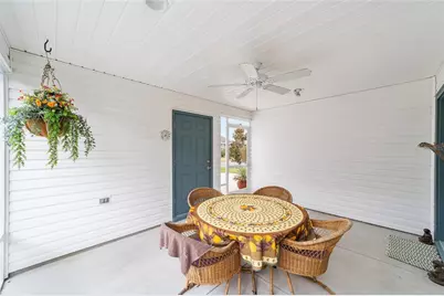 972 Greg Terrace, The Villages, FL 32163 - Photo 5