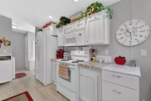 11523 Marvell Way, Leesburg, FL 34788 - Photo 11