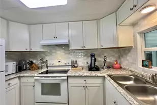 106 Royal Palm Dr, Leesburg, FL 34748 - Photo 25