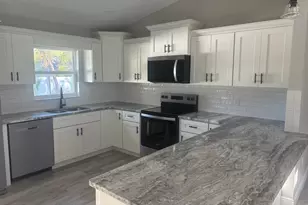 8937 N Cortlandt Dr, Dunnellon, FL 34434 - Photo 13