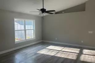 8937 N Cortlandt Dr, Dunnellon, FL 34434 - Photo 9