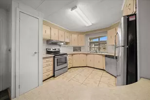 1234 Dustin Dr, The Villages, FL 32159 - Photo 7