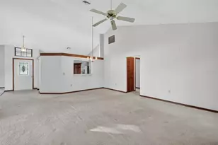 19200 Park Pl Blvd, Eustis, FL 32736 - Photo 11