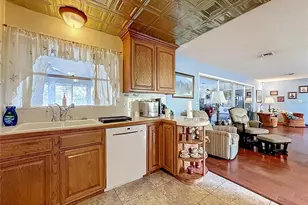 6601 Wynn Ln, Groveland, FL 34736 - Photo 19