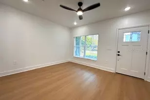 250 E Collins St, Umatilla, FL 32784 - Photo 7