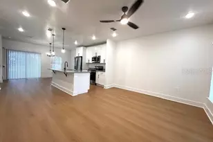 250 E Collins St, Umatilla, FL 32784 - Photo 3