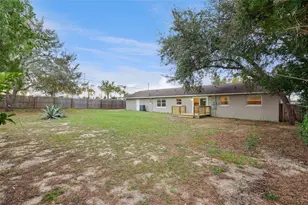 520 W Charlotte Ave, Eustis, FL 32726 - Photo 35