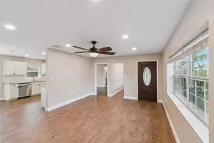 520 W Charlotte Ave, Eustis, FL 32726 - Photo 7